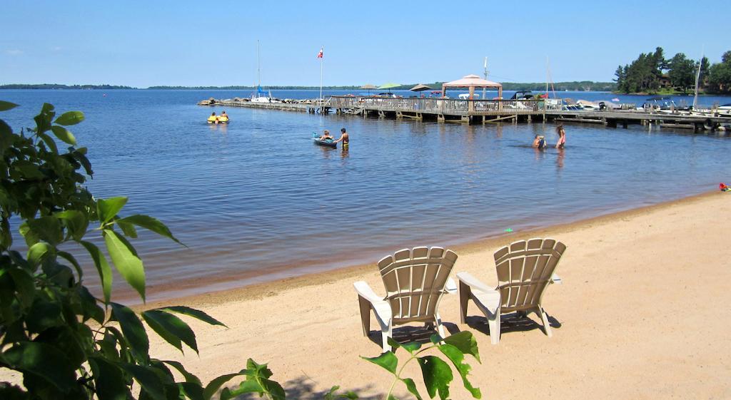 Sunbeam Bungalows Hotel Callander Екстериор снимка
