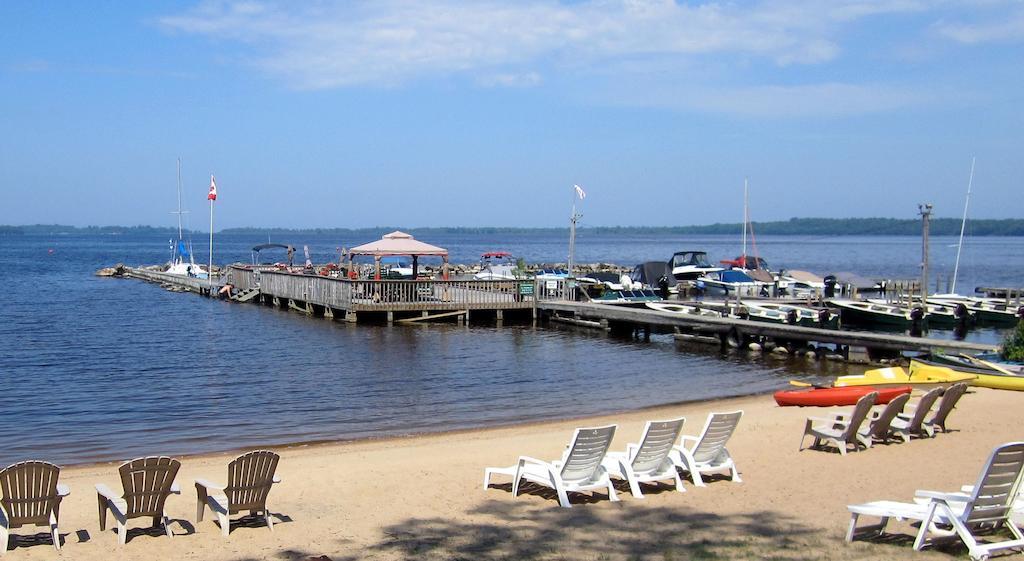 Sunbeam Bungalows Hotel Callander Екстериор снимка